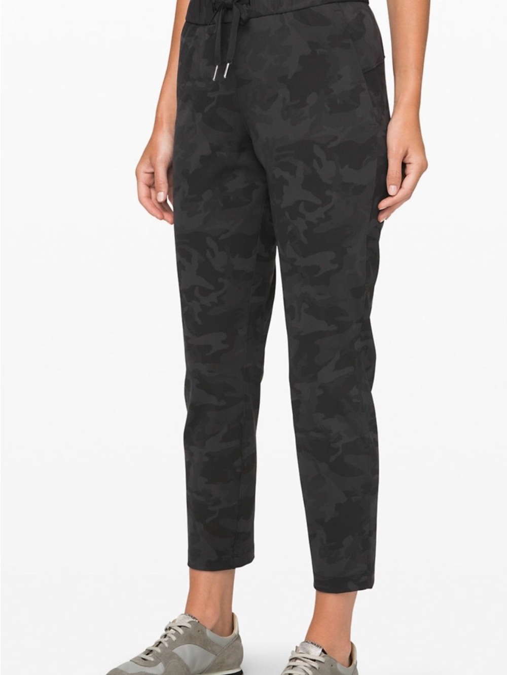 Lululemon On The Fly 7/8 Multi Grey Camo Pants